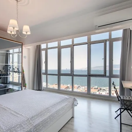 Windows On The Bay - * İzmir